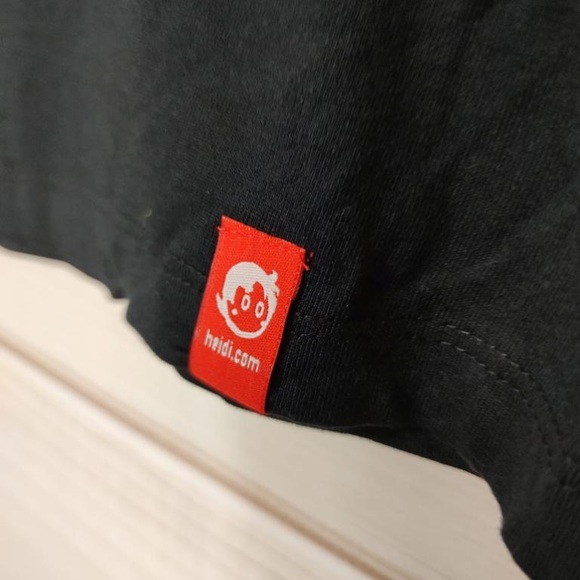 Heidi.com XXL Men’s t-shirt NWT black short sleeves front has Swiss logo. - Picture 5 of 9